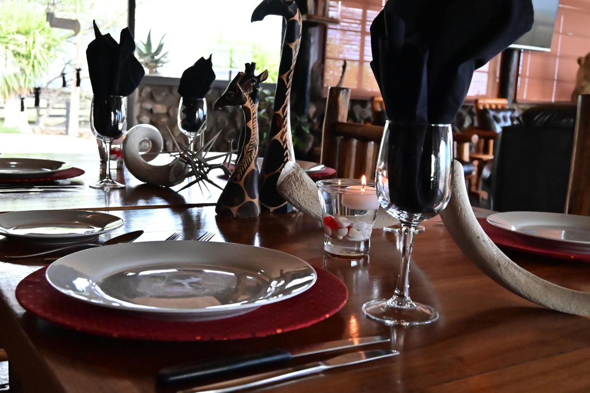 Aloegrove Safari Lodge Otjiwarongo Exteriér fotografie