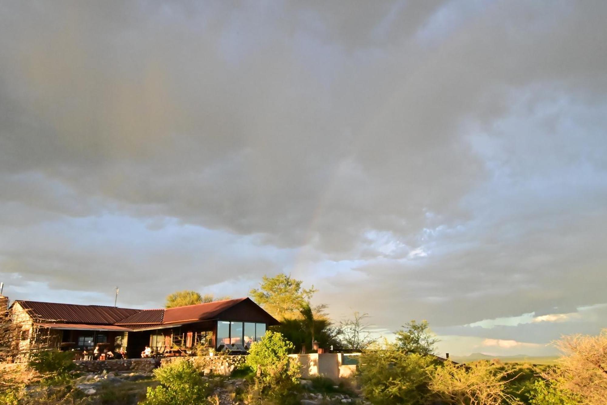 Aloegrove Safari Lodge Otjiwarongo Exteriér fotografie
