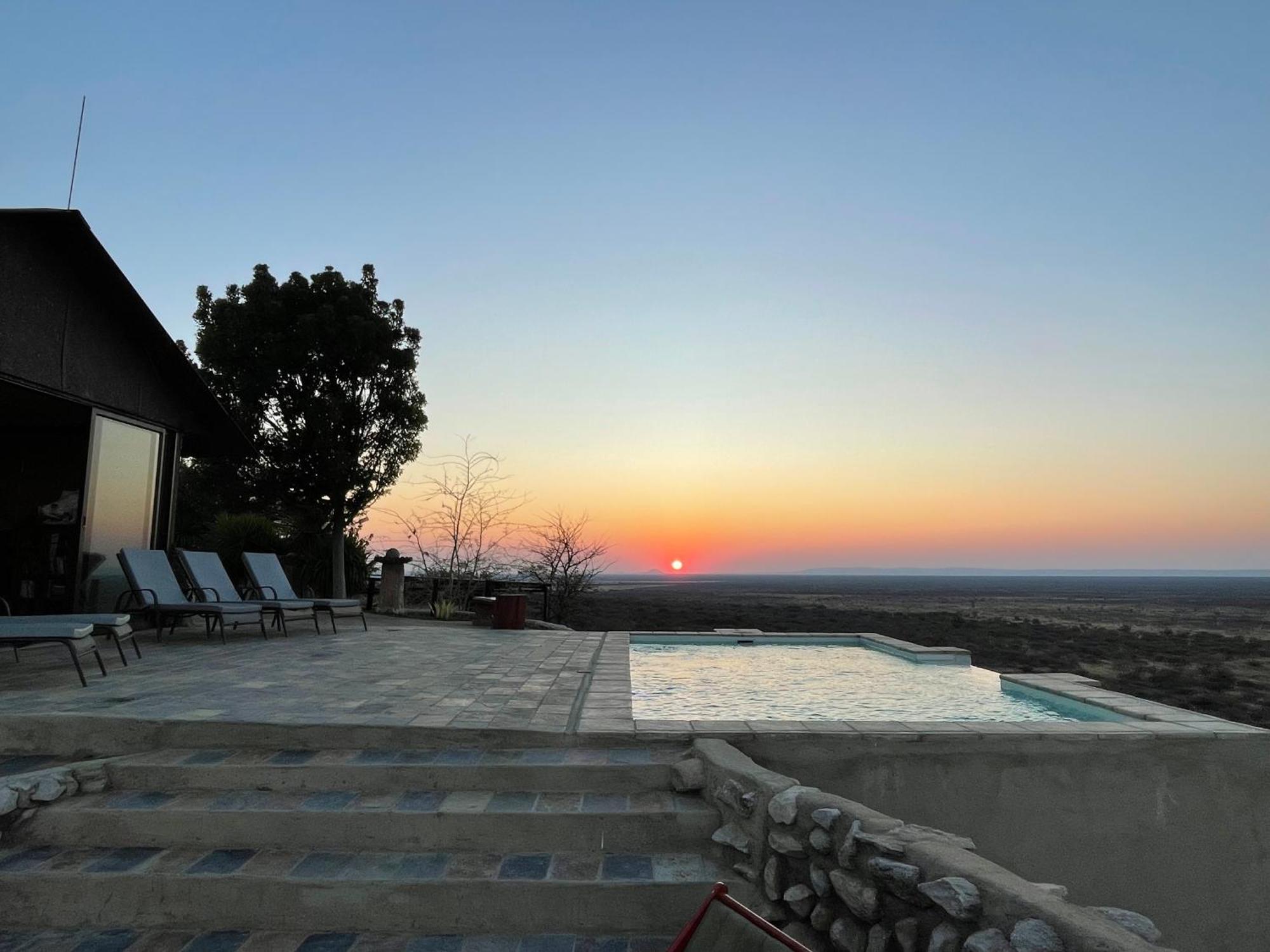 Aloegrove Safari Lodge Otjiwarongo Exteriér fotografie