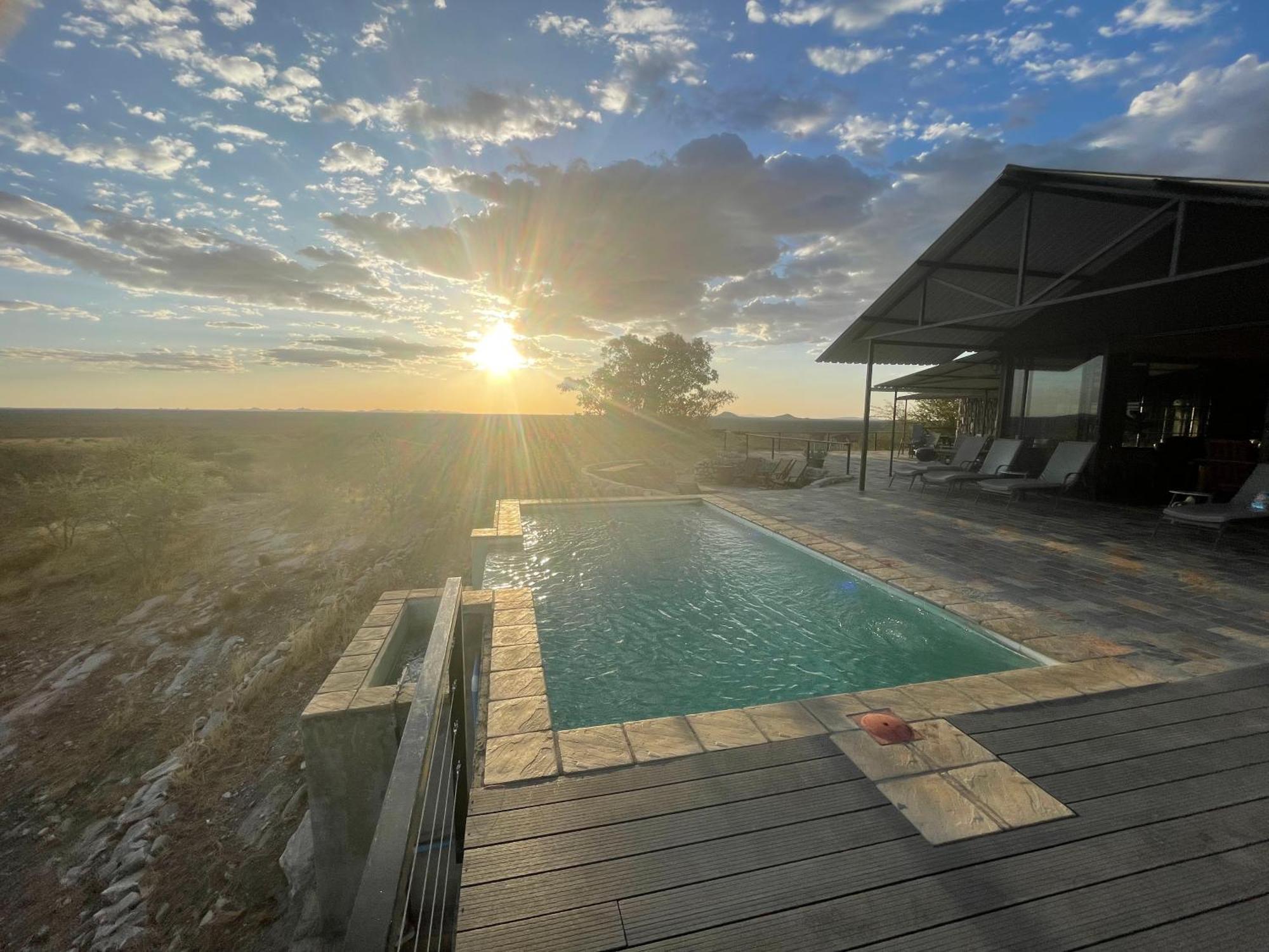 Aloegrove Safari Lodge Otjiwarongo Exteriér fotografie